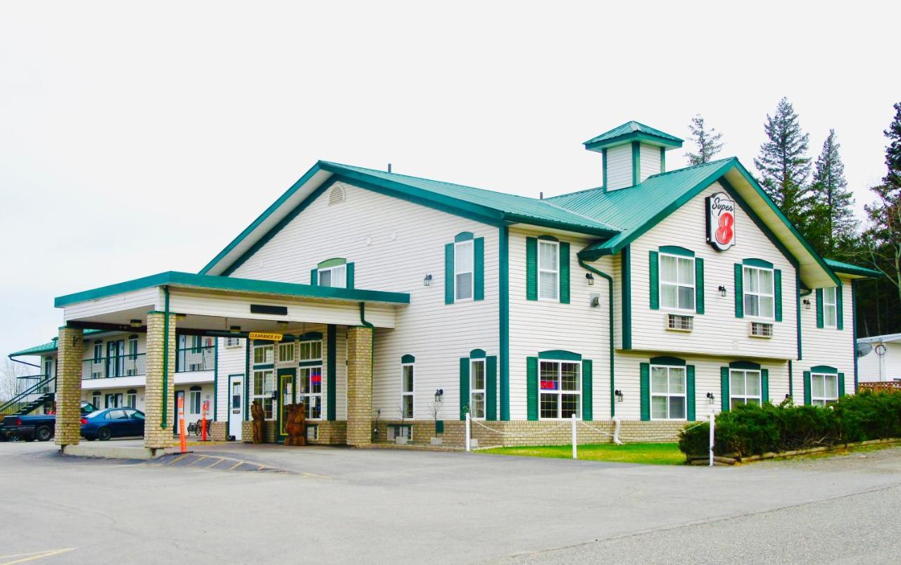 Hotel Super 8 By Wyndham 100 Mile House Exterior foto