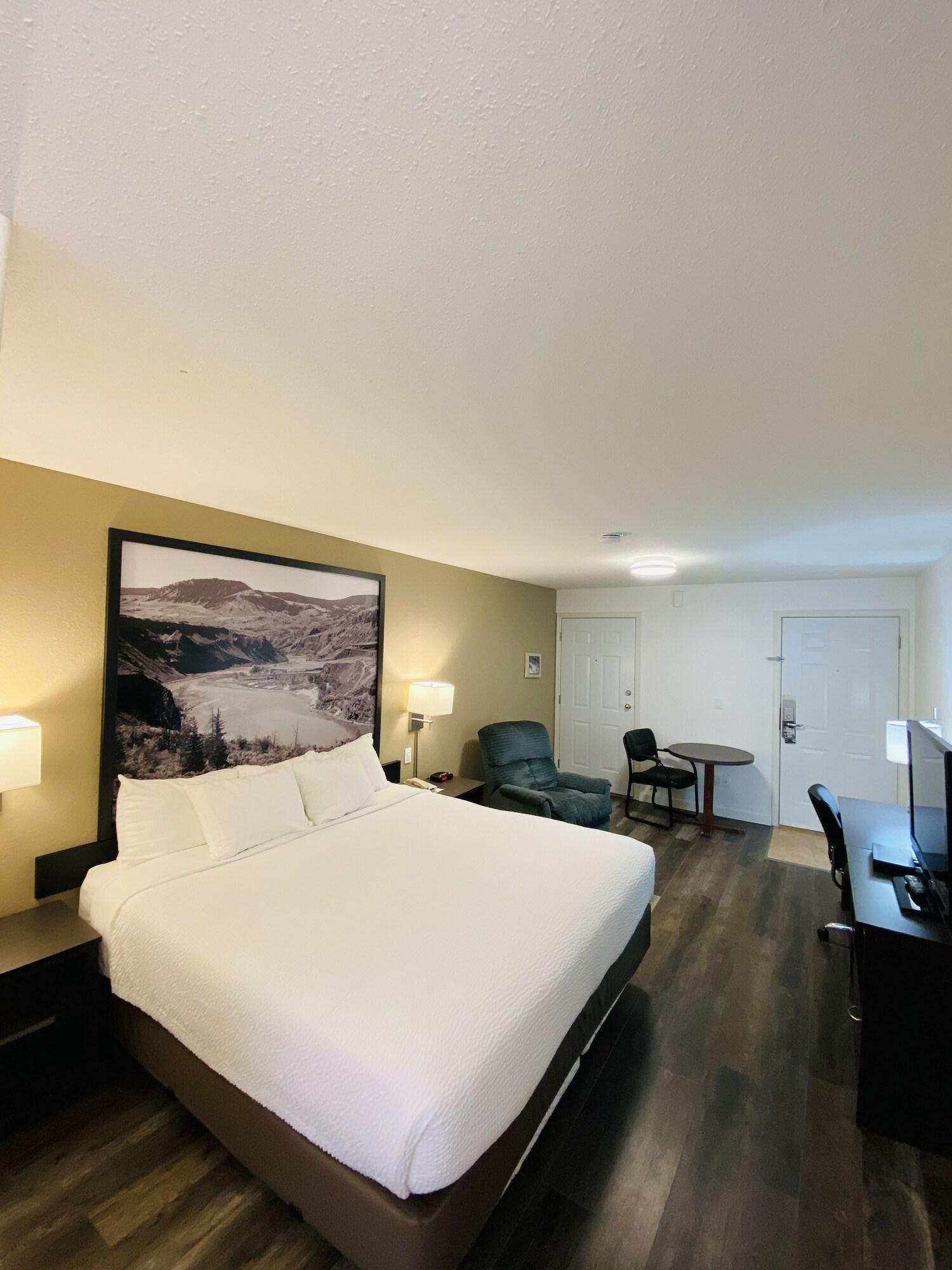 Hotel Super 8 By Wyndham 100 Mile House Exterior foto